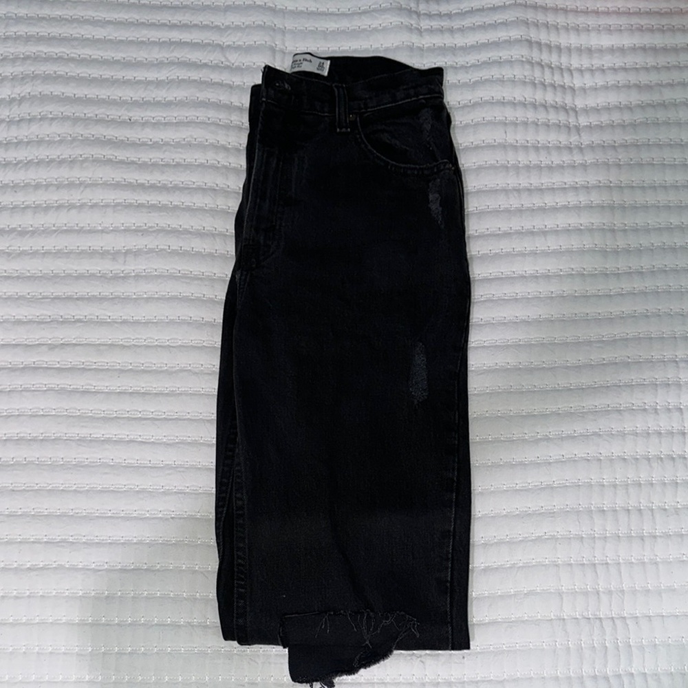 Black Distressed Jeans